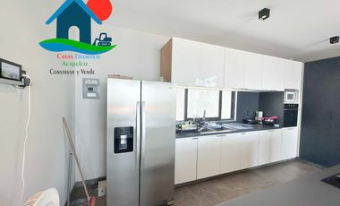 Casa con Vista a la Bahía, Terraza y 4 Recámaras