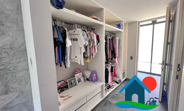 Casa con Vista a la Bahía, Terraza y 4 Recámaras