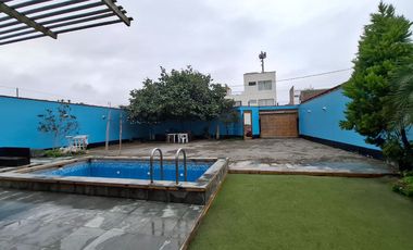Venta de Casa de Playa en Los Pulpos - A Valor de Terreno!!!