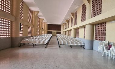 ARRIENDO LOCAL COMERCIAL 5542 M2 SECTOR BRETAÑA