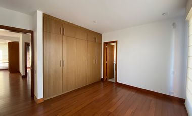 VENDO HERMOSA CASA EN CONJUNTO - CUMBAYA (Sector Colegio Menor)
