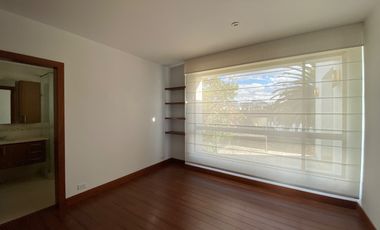 VENDO HERMOSA CASA EN CONJUNTO - CUMBAYA (Sector Colegio Menor)