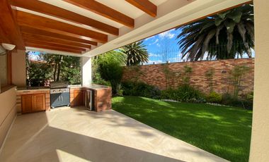 VENDO HERMOSA CASA EN CONJUNTO - CUMBAYA (Sector Colegio Menor)