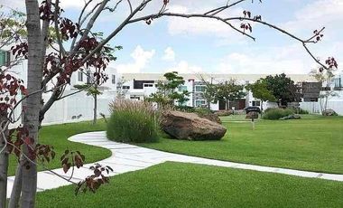 SE RENTA CASA AMUEBLADA CERCA DE TÉC DE MONTERREY