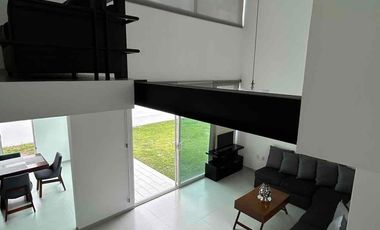 SE RENTA CASA AMUEBLADA CERCA DE TÉC DE MONTERREY