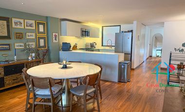 Depto en Roma Norte. 2 niveles, Terraza, 3 Recámaras y Bodega