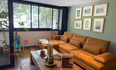 Depto en Roma Norte. 2 niveles, Terraza, 3 Recámaras y Bodega