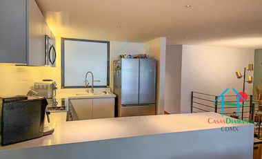 Depto en Roma Norte. 2 niveles, Terraza, 3 Recámaras y Bodega