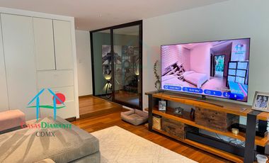 Depto en Roma Norte. 2 niveles, Terraza, 3 Recámaras y Bodega