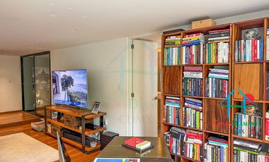 Depto en Roma Norte. 2 niveles, Terraza, 3 Recámaras y Bodega