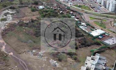 VENTA DE 2 TERRENOS AV FRAY JUNÍPERO SERRA QUERÉTARO USO DE SUELO MIXTO