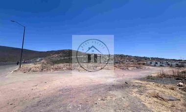 VENTA DE 2 TERRENOS AV FRAY JUNÍPERO SERRA QUERÉTARO USO DE SUELO MIXTO