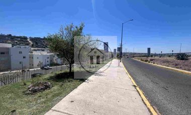 VENTA DE 2 TERRENOS AV FRAY JUNÍPERO SERRA QUERÉTARO USO DE SUELO MIXTO