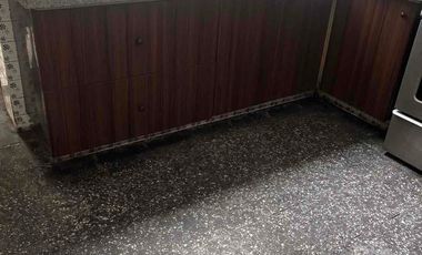 VENDO CASA DE 3 PISOS SAN BORJA