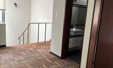 VENDO CASA DE 3 PISOS SAN BORJA