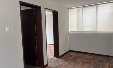 VENDO CASA DE 3 PISOS SAN BORJA