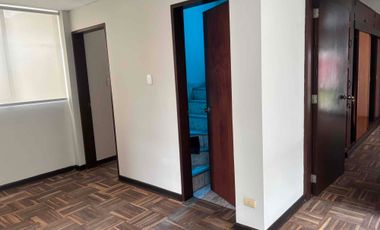 VENDO CASA DE 3 PISOS SAN BORJA