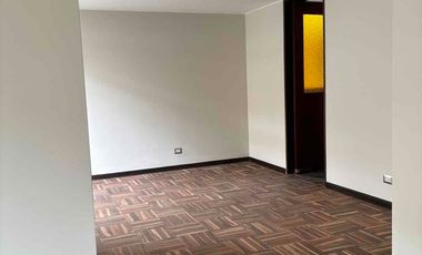 VENDO CASA DE 3 PISOS SAN BORJA