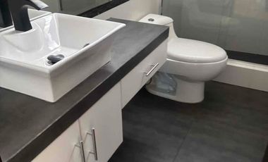 VENDO CASA DE 3 PISOS SAN BORJA