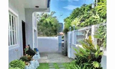 TERRA NUEVA VILLAGE ALABANG Renovated House near Alabang town Center