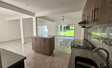 Casa Nueva en Venta en Fracc. Burgos de Bugambilias
