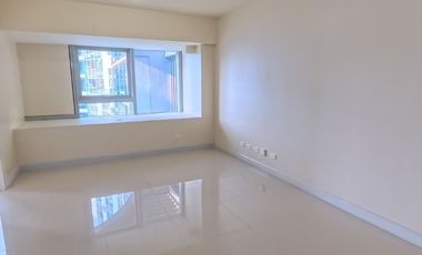 2 Bedroom Ready For occupancy In Macapagal Met Park Pasay Bay Area, Near MOA | Six Senses Residences