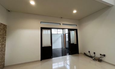 Rumah jajar alila dekat fajar indah colomadu