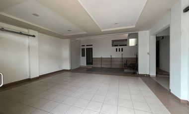 Rumah jajar alila dekat fajar indah colomadu