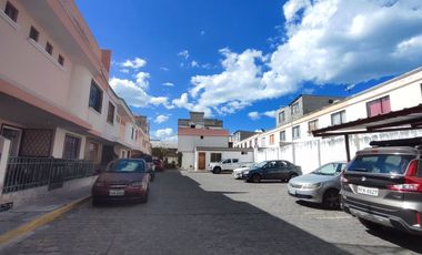 Casa de 4 dormitorios 4 baños en  Conjunto privado Calderon