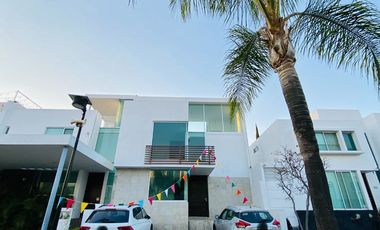 CASA EN VENTA BOSQUE STA ANITA CONDO REAL DEL BOSQUE TLAJOMULCO