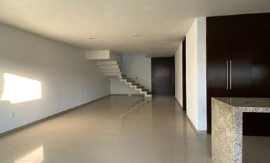 CASA EN VENTA BOSQUE STA ANITA CONDO REAL DEL BOSQUE TLAJOMULCO