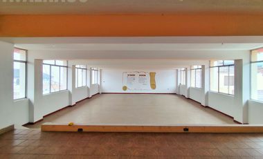 RENTA DE SALONES DE EVENTOS, PARQUEADEROS, LOCALES COMERCIALES EN EL CENTRO DE IBARRA