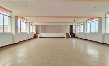 RENTA DE SALONES DE EVENTOS, PARQUEADEROS, LOCALES COMERCIALES EN EL CENTRO DE IBARRA