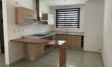 CASA EN RENTA EN CAÑADA DIAMANTE