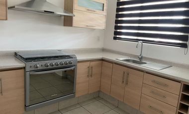 CASA EN RENTA EN CAÑADA DIAMANTE