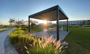 CASA EN VENTA EN XOCHITEPEC MORELOS CON 14 AMENIDADES SEGURIDAD Y PLUSVALIA