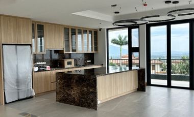 5 BEDROOM FOR SALE IN LAKEVIEW HEIGHTS TAGAYTAY