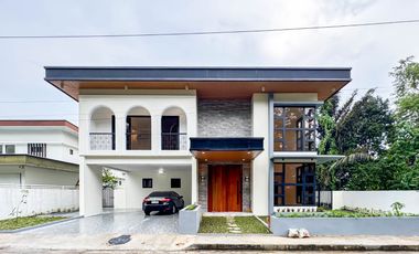 For Sale: 4-Bedroom 4BR House in Cavite at Riviera Estates Beside Golf Coarse