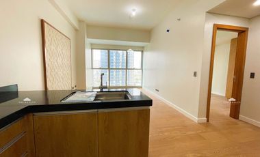 1-Bedroom 1BR Condo for Sale in BGC, Taguig City at The Seasons Residences