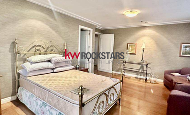 300 sqm. Luxury 4 Bedroom Bi-Level Unit For Sale at Skyland Plaza Tower Makati