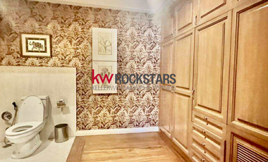 300 sqm. Luxury 4 Bedroom Bi-Level Unit For Sale at Skyland Plaza Tower Makati