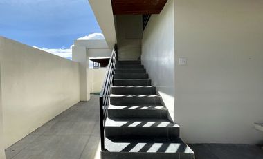 4-Bedroom 4BR House and Lot For Sale in Cupang, Rizal at Ponte Verde Royale