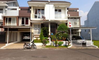 sewa rumah di tangerang kota. modernland. 3 KT.dekat bandara soekarno hatta. dekat pasar lama tangerang, tangcity, rs mayapada, metropolis town square