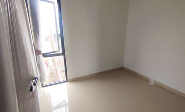 Di Jual Rumah Aventis 2 Lantai Di Selatan Surabaya