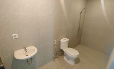 Di Jual Rumah Aventis 2 Lantai Di Selatan Surabaya