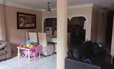 SE VENDE CASA - SUR DE GUAYAQUIL - PRADERA 1