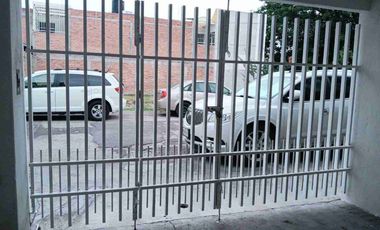 CASA EN RENTA A UNOS PASOS DE AV. B. ANAYA Y COLORINES CERCA A CARR A MEXICO Y RIOVERDE
