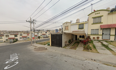 CASA EN CALLE BURGOS, URBI VILLA DEL REY, ESTADO DE MÉXICO. ¡NO CRÉDITOS!