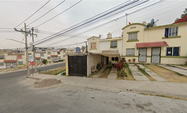 CASA EN CALLE BURGOS, URBI VILLA DEL REY, ESTADO DE MÉXICO. ¡NO CRÉDITOS!