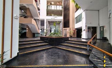 Alquiler San Isidro DOS DE MAYO - Oficina en Centro Comercial de 1 Ambiente - Área: 28m²